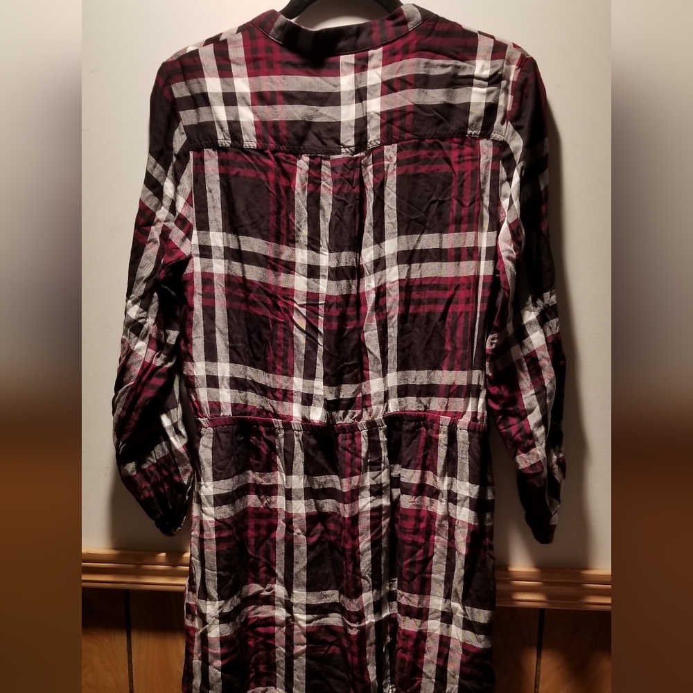 👙💫Dynamite plaid front zip shirt dress with double front pockets and tie - Picture 5 of 9